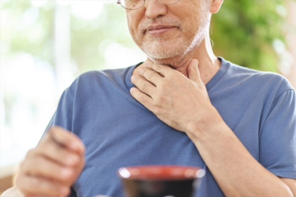 食道裂孔ヘルニアとげっぷがでる、飲み込みづらいとの関係は？