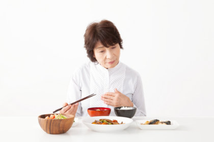 食道裂孔ヘルニアの症状チェック・口臭が悪化!?